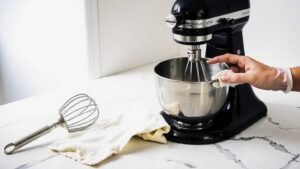 How to Maintain Your Stand Mixer