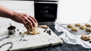 How to Bake Chocolate Chip Cookies