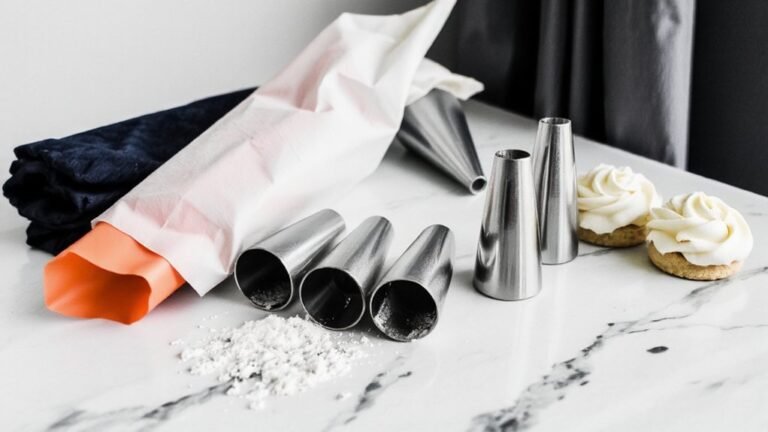 Best Piping Bags and Tips